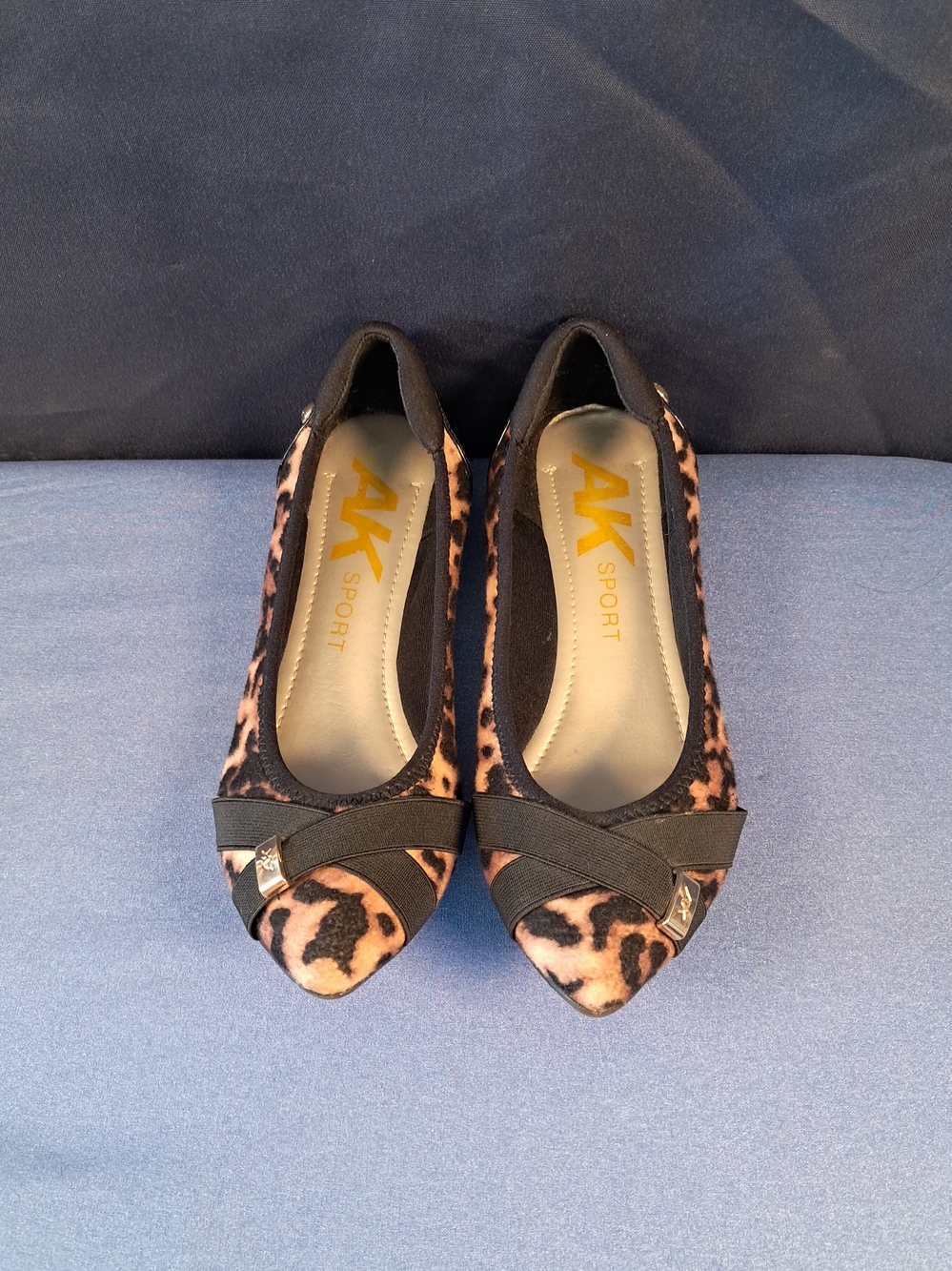 Leopard Print Pointed Toe Flats - Brown/Black